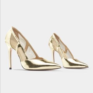 SCHUTZ GOLD HEELS NEW